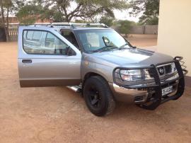 Nisssan SE for sale in Botswana - 3