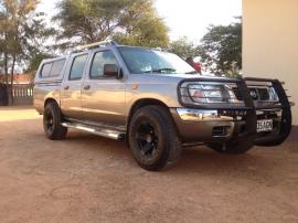 Nisssan SE for sale in Botswana - 5