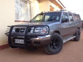 Nisssan SE for sale in Botswana - 9