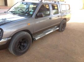 Nisssan SE for sale in Botswana - 12