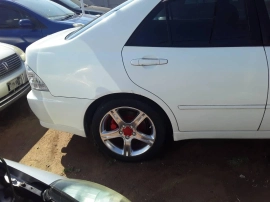 Toyota Altezza for sale in Botswana - 2
