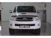  Toyota Hilux for sale in Botswana - 3