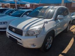 ToyotA Rav 4 for sale in Botswana - 2