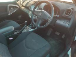 ToyotA Rav 4 for sale in Botswana - 8