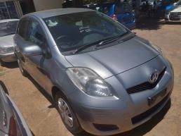 Toyota Vitz for sale in Botswana - 1