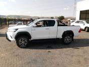  Used 2016 Toyota hilux 2.8 GD-6 raider 4X4 for sale in Botswana - 1