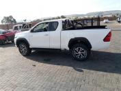  Used 2016 Toyota hilux 2.8 GD-6 raider 4X4 for sale in Botswana - 6