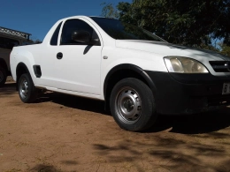 Used Chevrolet Corsa for sale in Botswana - 15