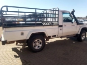 Used damaged 2014 TOYOTA LAND CRUISER 79 4.5D for sale in Botswana - 7