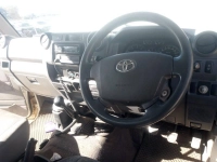  Used damaged 2014 TOYOTA LAND CRUISER 79 4.5D for sale in Botswana - 12