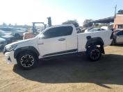  Used damaged Toyota Hilux for sale in Botswana - 2
