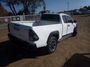  Used damaged Toyota Hilux for sale in Botswana - 8
