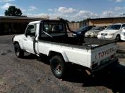  Used damaged Toyota Land Cruiser 4.2d for sale in Botswana - 2