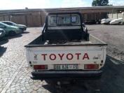  Used damaged Toyota Land Cruiser 4.2d for sale in Botswana - 3