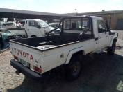  Used damaged Toyota Land Cruiser 4.2d for sale in Botswana - 5