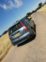 Used Honda CR-V for sale in Botswana - 7