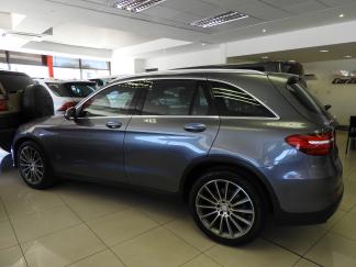  Used Mercedes-Benz GLC250 for sale in Afghanistan - 3