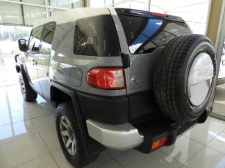  Used Toyota FJ Cruiser V6 for sale in Afghanistan - 1