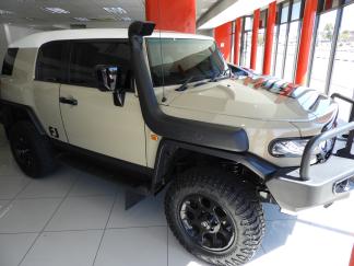  Used Toyota FJ Cruiser V6 for sale in Afghanistan - 0