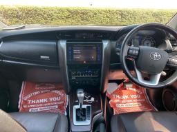  Used Toyota Fortuner resprayed 2017 gd6 for sale in Botswana - 5