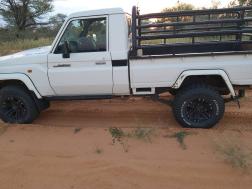  Used Toyota Land Cruiser for sale in Botswana - 1