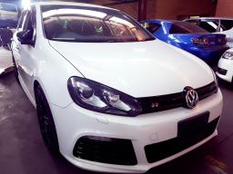  Used Volkswagen Golf R 7 for sale in Botswana - 6