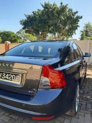  Used Volvo S40 for sale in Afghanistan - 9