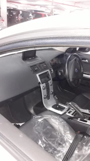  Volvo S40 for sale in Botswana - 3