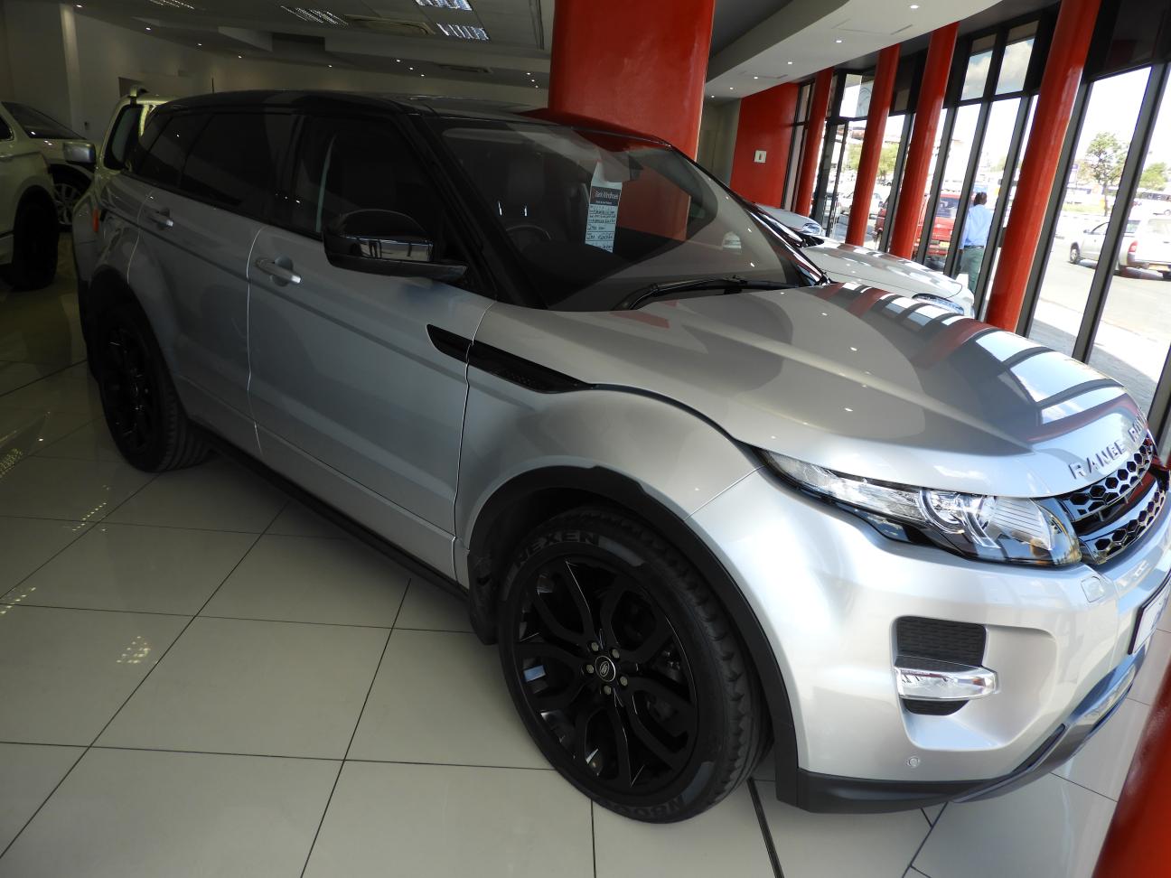 Buy Land Rover Range Rover in Windhoek Price for is 449900 NAD cars