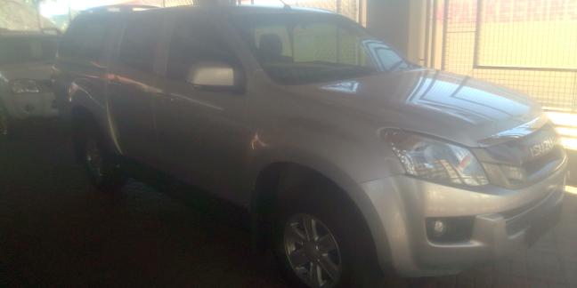Used Isuzu KB240 Used Isuzu KB240 in Namibia