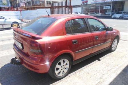Opel Astra 1-6 in 