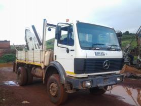 Mercedes-Benz T 1 1717. With 4 ton crane in 