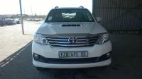 damaged 2015 TOYOTA FORTUNER 3.0D-4D 4X4 for sale in  - 2