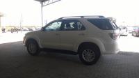 damaged 2015 TOYOTA FORTUNER 3.0D-4D 4X4 for sale in  - 4