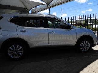  Used Nissan X-Trail CVT for sale in  - 2
