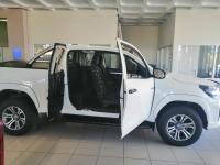  Used Toyota Hilux 2.4GD-6 Xtra Cab SRX for sale in  - 4