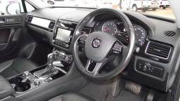  Used Volkswagen Touareg for sale in  - 5
