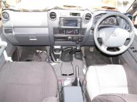 Toyota Land Cruiser LX 4.5 V8 for sale in Botswana - 7