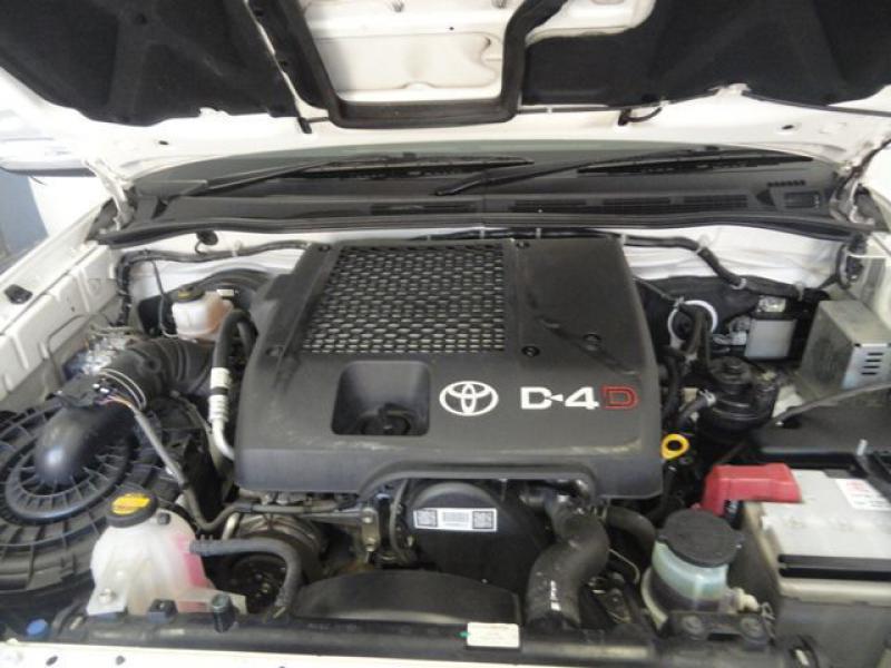 Toyota Hilux 3.0 D4D RAIDER in Botswana