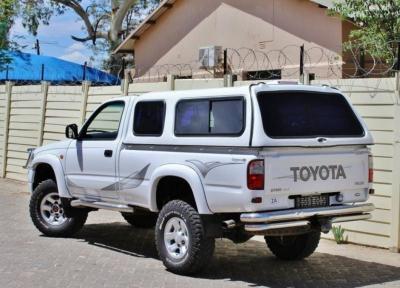 2005 Toyota Hilux Legend 35 2.7l in Botswana