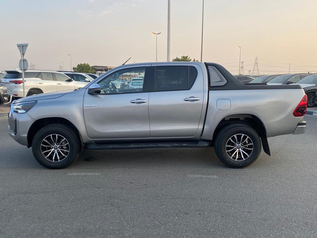 Used 2016 Toyota Hilux 2.8 gd6 resprayed in Botswana