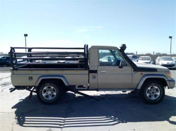 2017 TOYOTA LAND CRUISER 79 4.5D 2017 TOYOTA LAND CRUISER 79 4.5D in Botswana