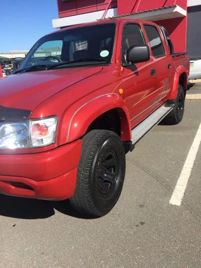 Used Toyota 2001 TOYOTA HILUX 3000 KZTE 4X4 DOUBLE CAB Used Toyota 2001 TOYOTA HILUX 3000 KZTE 4X4 DOUBLE CAB in Botswana