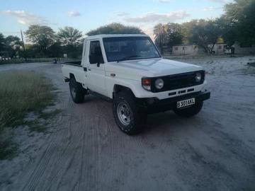 Used Toyota Land Cruiser Used Toyota Land Cruiser in Botswana