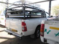 Toyota Hilux VVTi for sale in Botswana - 3