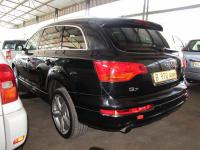 Audi Q7 for sale in Botswana - 3