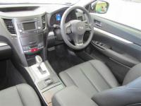 Subaru Outback 2.5i Wagon Premium CVT for sale in Botswana - 3