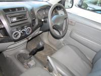 Toyota Hilux VVTi for sale in Botswana - 5