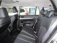Subaru Outback 2.5i Wagon Premium CVT for sale in Botswana - 5