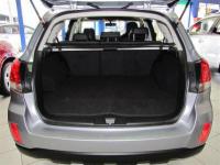 Subaru Outback 2.5i Wagon Premium CVT for sale in Botswana - 8